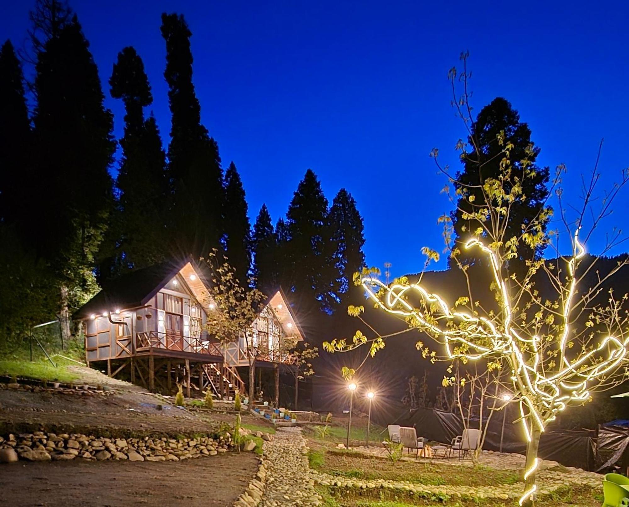 Solomons Gray Villa Tangmarg Buitenkant foto